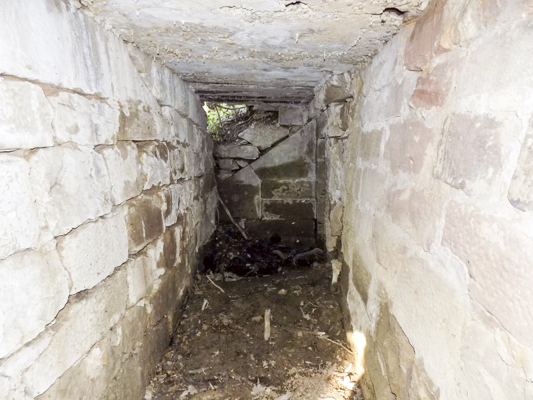 Ligne Maginot - VERLORENERBACH - (Blockhaus pour arme infanterie) - Couloir vers le tunnel - l.jacquemin