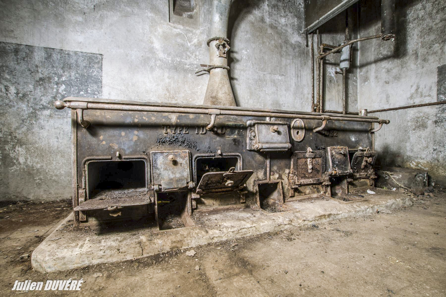 Ligne Maginot - RIPPERT - X13 (QUARTIER KARRE - II/168°RIF) - (Abri) - La cuisinière. - Julien DUVÉRÉ