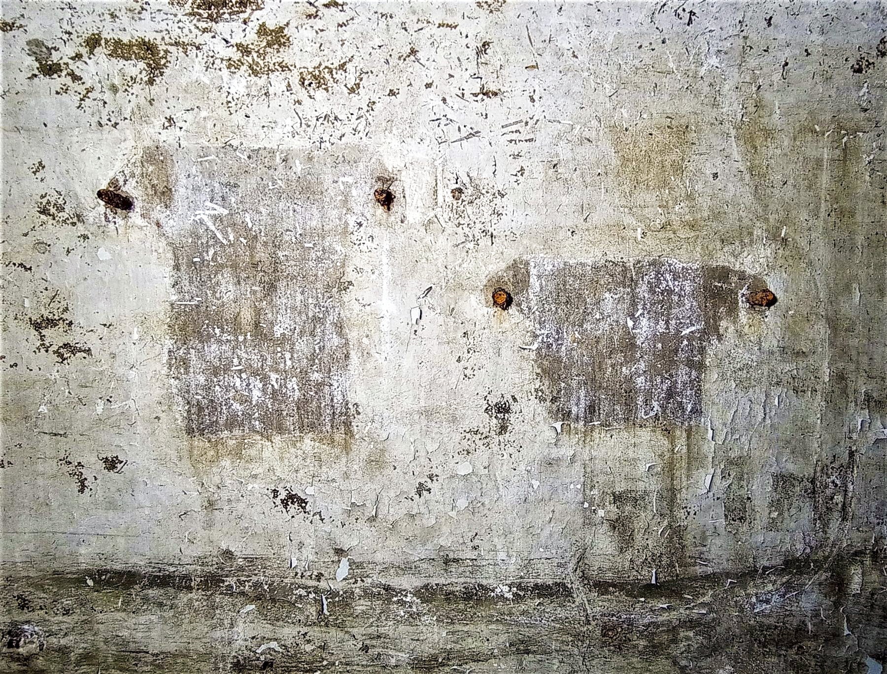 Ligne Maginot - E2 - (Chambre de coupure) - Emplacement des boitiers de protection pour le raccordements aux lignes de campagne - Baptiste GAUDIN