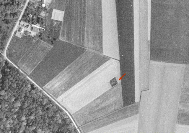 Ligne Maginot - BEF 58 - LE BERQUIN - (Cuve pour canon) -  - Geoportail (Archives IGN-1967)