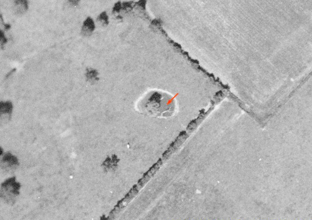 Ligne Maginot - BEF 134 - FERME DES PRES SUD - (Blockhaus pour canon) -  - IGN - Géoportail 1947