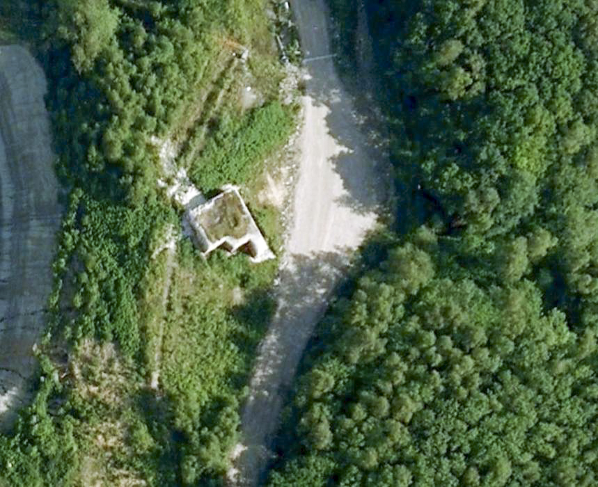 Ligne Maginot - BEF 151 - BOIS DE FLINES SUD 1 - (Casemate d'artillerie) - Avant destruction - Google Earth