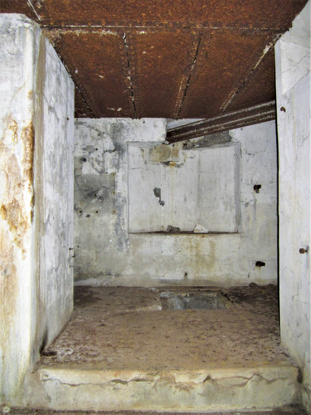Ligne Maginot - TRAUTBACH OUEST - (Blockhaus pour arme infanterie) - Accès à la chambre de tir Est - Gregory Fuchs