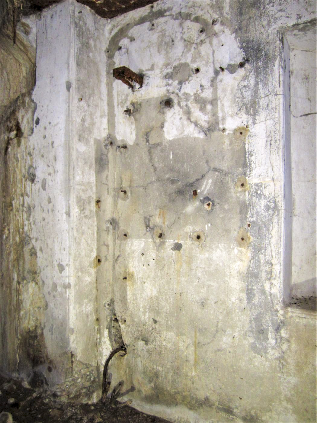 Ligne Maginot - TRAUTBACH OUEST - (Blockhaus pour arme infanterie) - Emplacement du matériel téléphonique - Gregory Fuchs