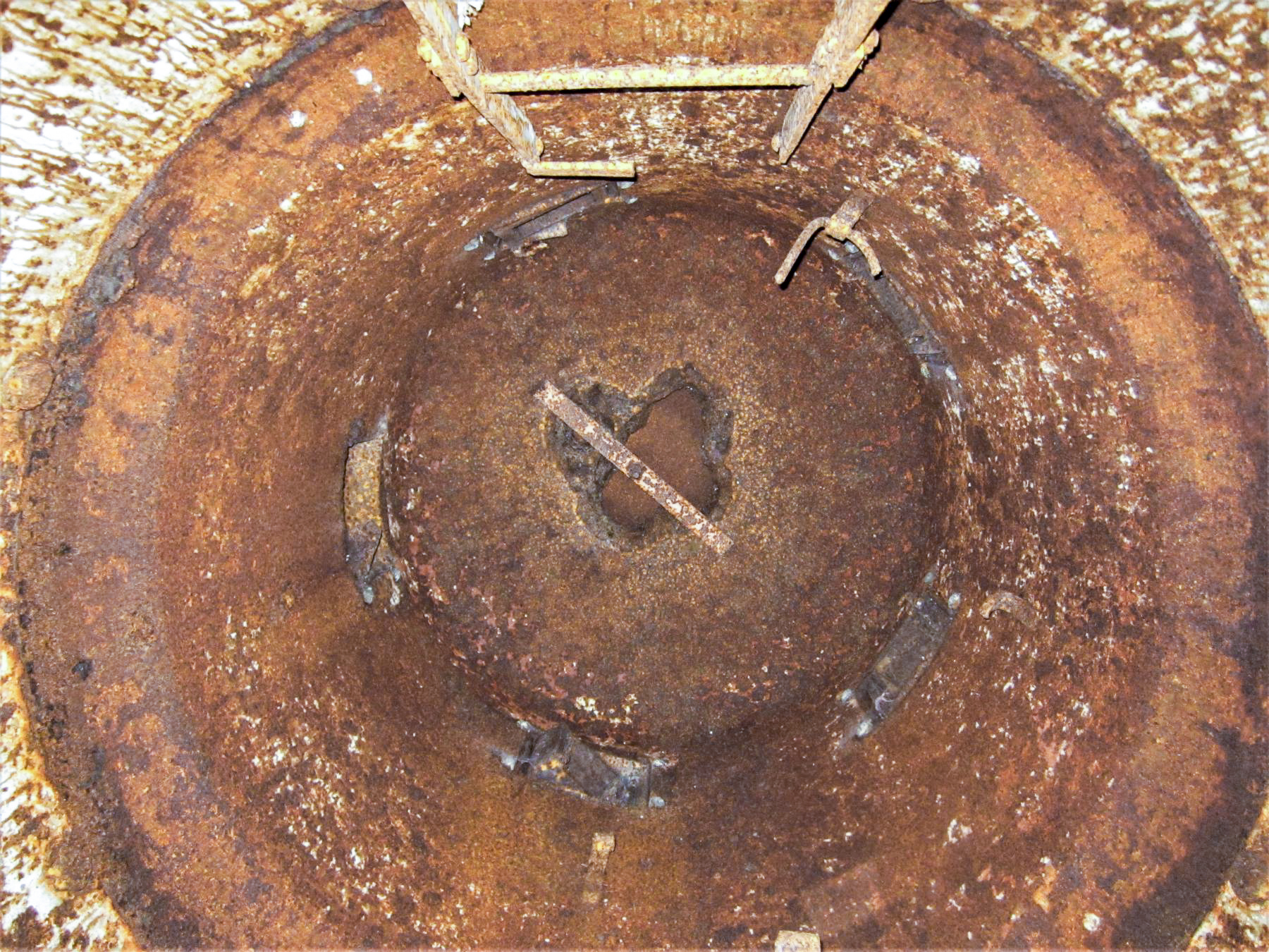Ligne Maginot - TRAUTBACH OUEST - (Blockhaus pour arme infanterie) - La cloche a subi des essais de charges creuses effectués par les allemands - Gregory Fuchs
