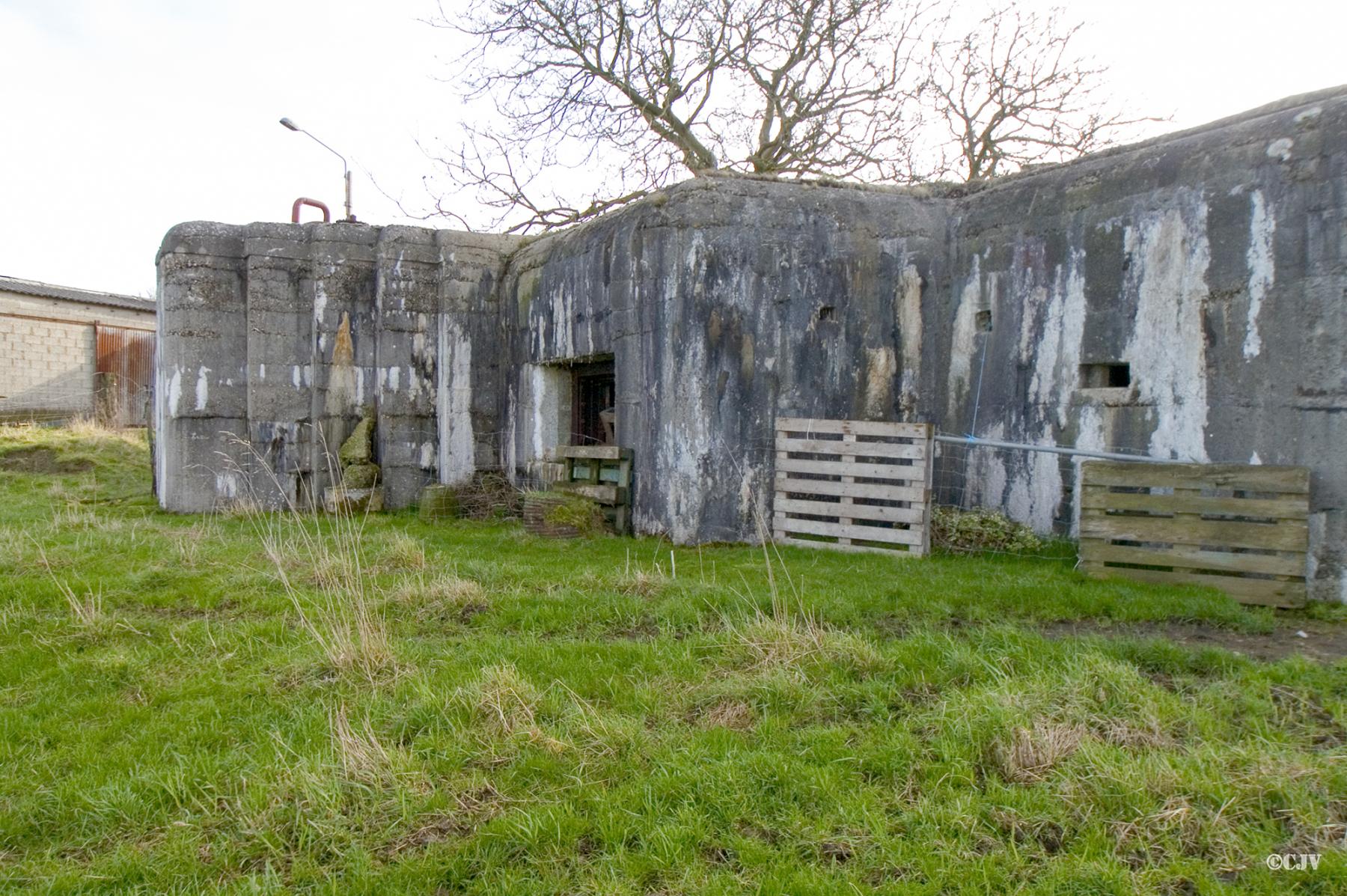 Ligne Maginot - BEF 666 - FERME DE QUENPOINNE - (Casemate d'artillerie) -  - Caspar Vermeulen