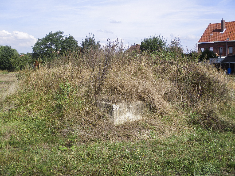 Ligne Maginot - BEF 274 - LE PURGATOIRE SUD EST 1 - (Blockhaus pour canon) - Le PURGATOIRE Sud-Est (BEF) vu de la rue du Purgatoire. - Smardz Félix