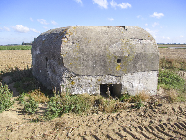 Ligne Maginot - BEF 662 - LA COUTURE SUD 4 - (Blockhaus pour arme infanterie) - Face orientée côté ouest. - Smardz Félix