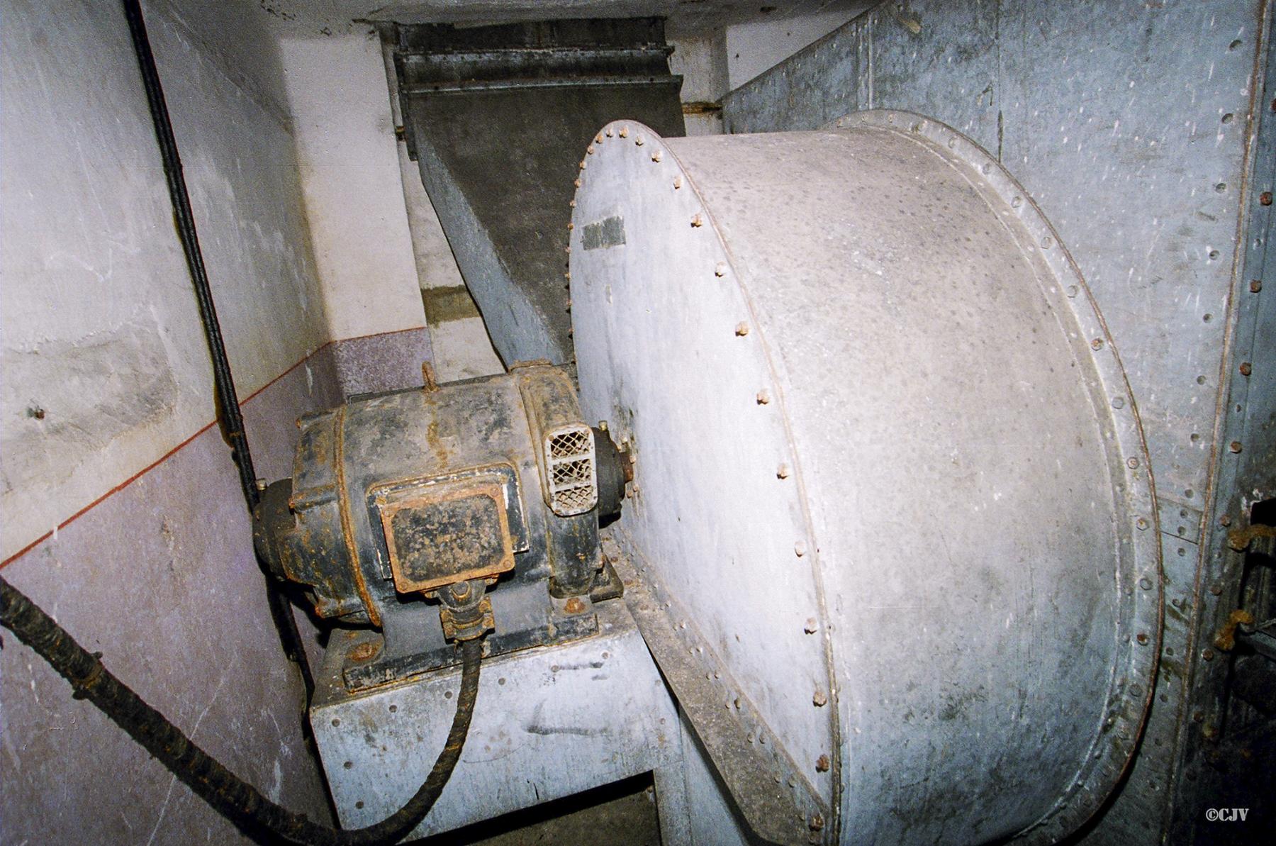 Ligne Maginot - MONT DES WELCHES - A21 - (Ouvrage d'artillerie) - Ventilation - Lia VERMEULEN