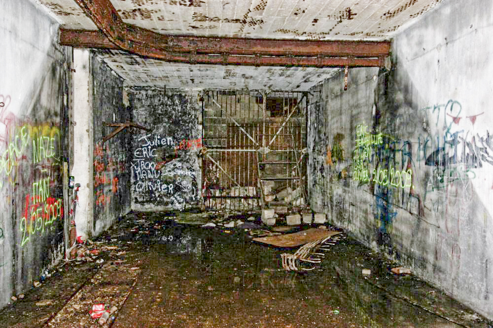Ligne Maginot - MONT DES WELCHES - A21 - (Ouvrage d'artillerie) - Entrée munitions 
Le hall de l'entrée  - Martin FRANKCOM
