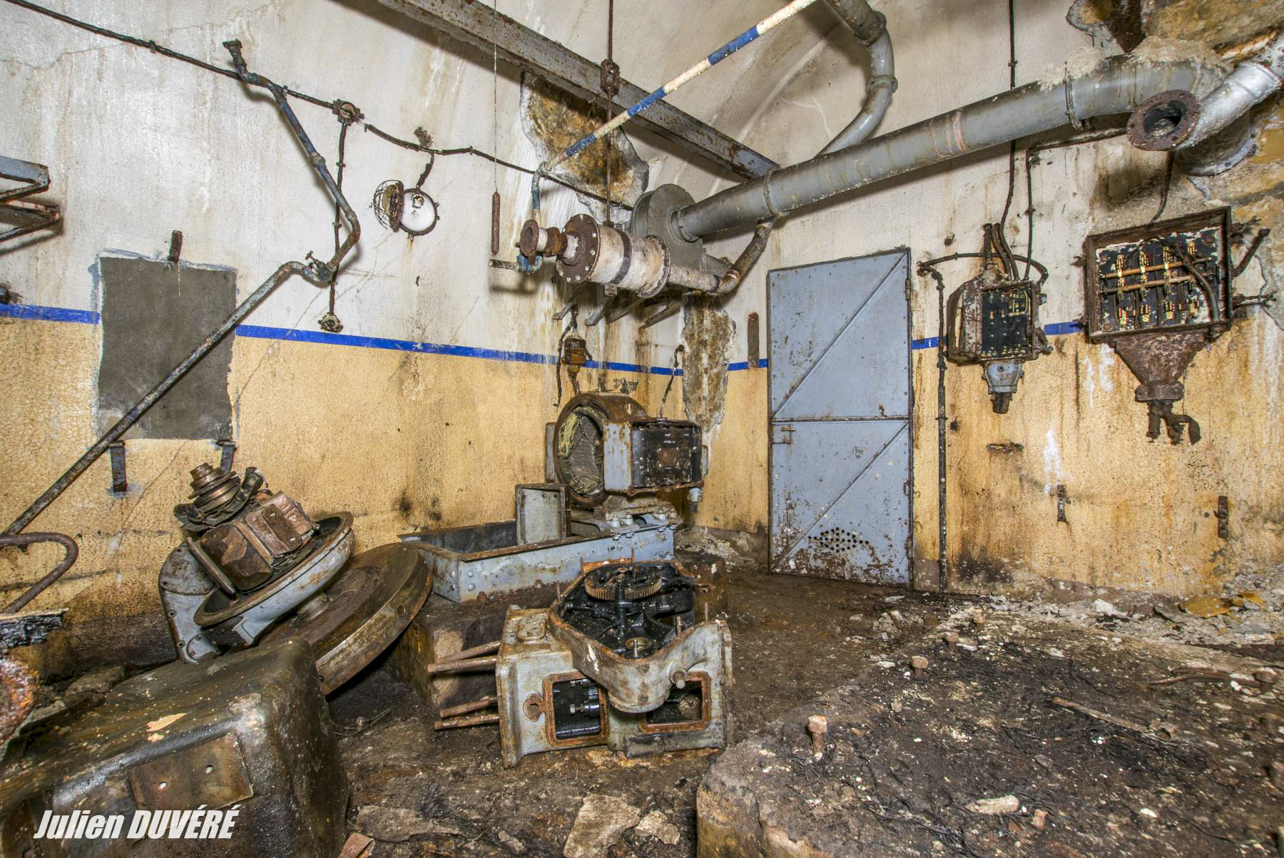 Ligne Maginot - VECKRING - X21 - (Abri) - Les maigres restes de l'usine électrique. - Julien DUVÉRÉ