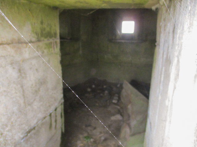 Ligne Maginot - BEF 405 - ARBRE à POUX - (Blockhaus pour arme infanterie) - Intérieur du blockhaus. - Smardz Félix