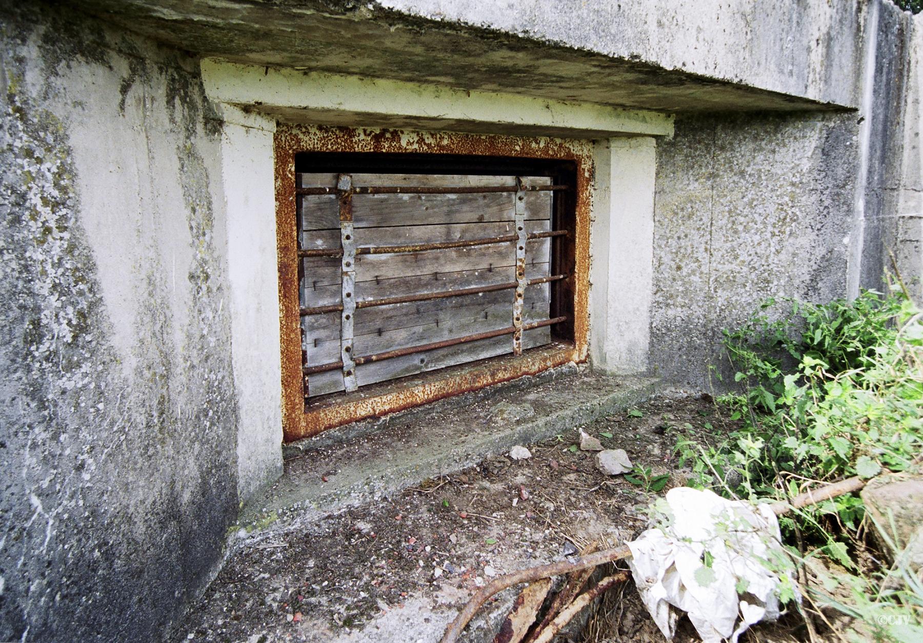 Ligne Maginot - BEF 472 - BOIS JACOB SUD - (Blockhaus pour canon) -  - Caspar Vermeulen