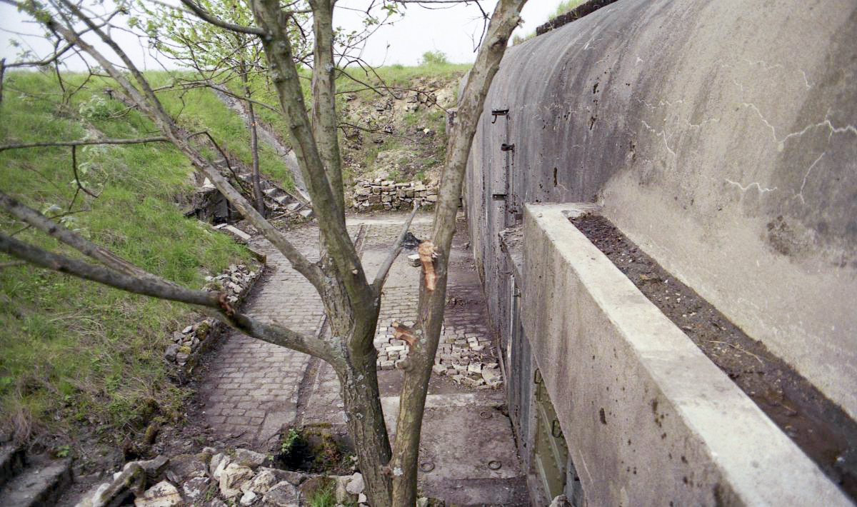 Ligne Maginot - BAMBIDERSTROFF SUD - C71 - (Casemate d'infanterie) - Cunette pour la récupération des eaux de pluie - Valentin Hemmert