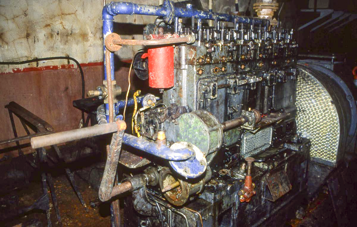 Ligne Maginot - KERFENT - A34 - (Ouvrage d'infanterie) - L'usine électrique
Groupe électrogène à moteur Renault - Valentin Hemmert