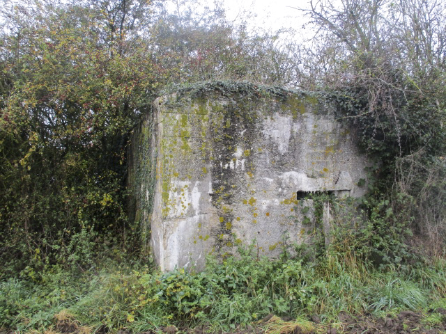 Ligne Maginot - BEF 529 - CENSE MONTURY Nord 2 (Observatoire d'artillerie) - Situé dans une propriété privée, en limite d'un champ cultivé. - Smardz Félix