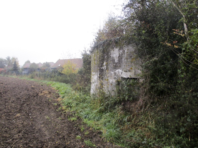 Ligne Maginot - BEF 529 - CENSE MONTURY Nord 2 (Observatoire d'artillerie) - Situé dans une propriété privée, en limite d'un champ cultivé. - Smardz Félix