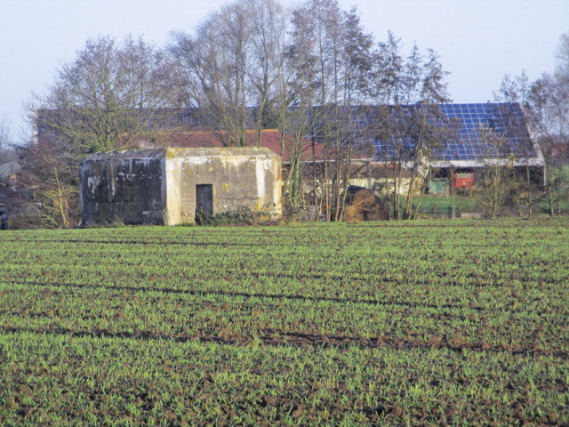Ligne Maginot - BEF 581 - MOULIN du MARAIS Sud 2 (Blockhaus pour arme infanterie) - Situé dans son environnement. - Smardz Félix