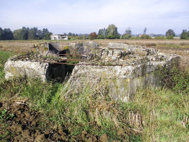 Ligne Maginot - BEF 578C - ERMITAGE EST - (Blockhaus pour arme infanterie) -  - Smardz Félix