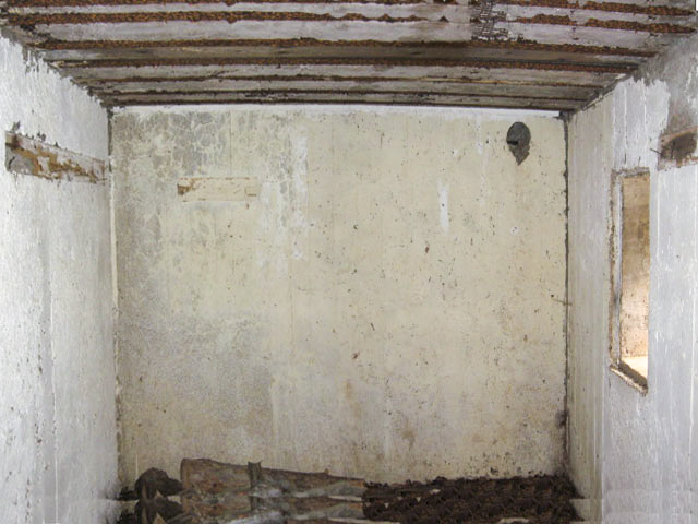 Ligne Maginot - MONTBRONN ( FROMBURGERWALD ) - (PC) - L'intérieur
La petite chambre - Christian LENHARD
