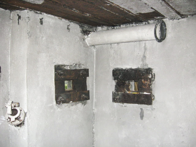 Ligne Maginot - FERME de MOHRENHOF (166° RIF) (PC de Sous-Secteur) - Créneaux FM et goulotte - Christian LENHARD