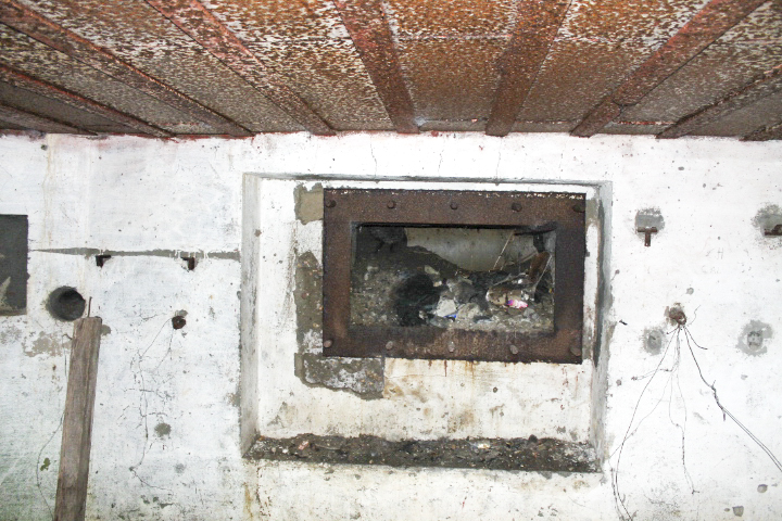 Ligne Maginot - GROS REDERCHING CENTRE (AVANT POSTE) - (Blockhaus pour arme infanterie) - Créneau AC 47 - Christian LENHARD