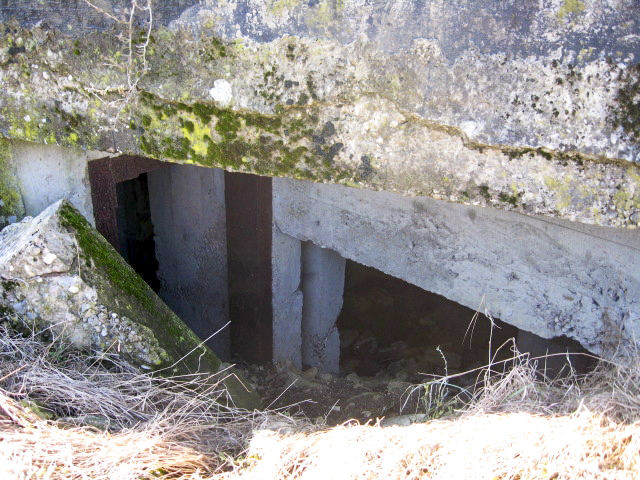 Ligne Maginot - GARTEN 4 - (Blockhaus pour canon) - Les entrées - Christian LENHARD