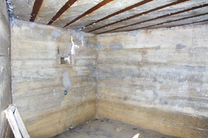 Ligne Maginot - GROSSFELD - (Blockhaus pour arme infanterie) - Chambre de tir Est - Christian LENHARD