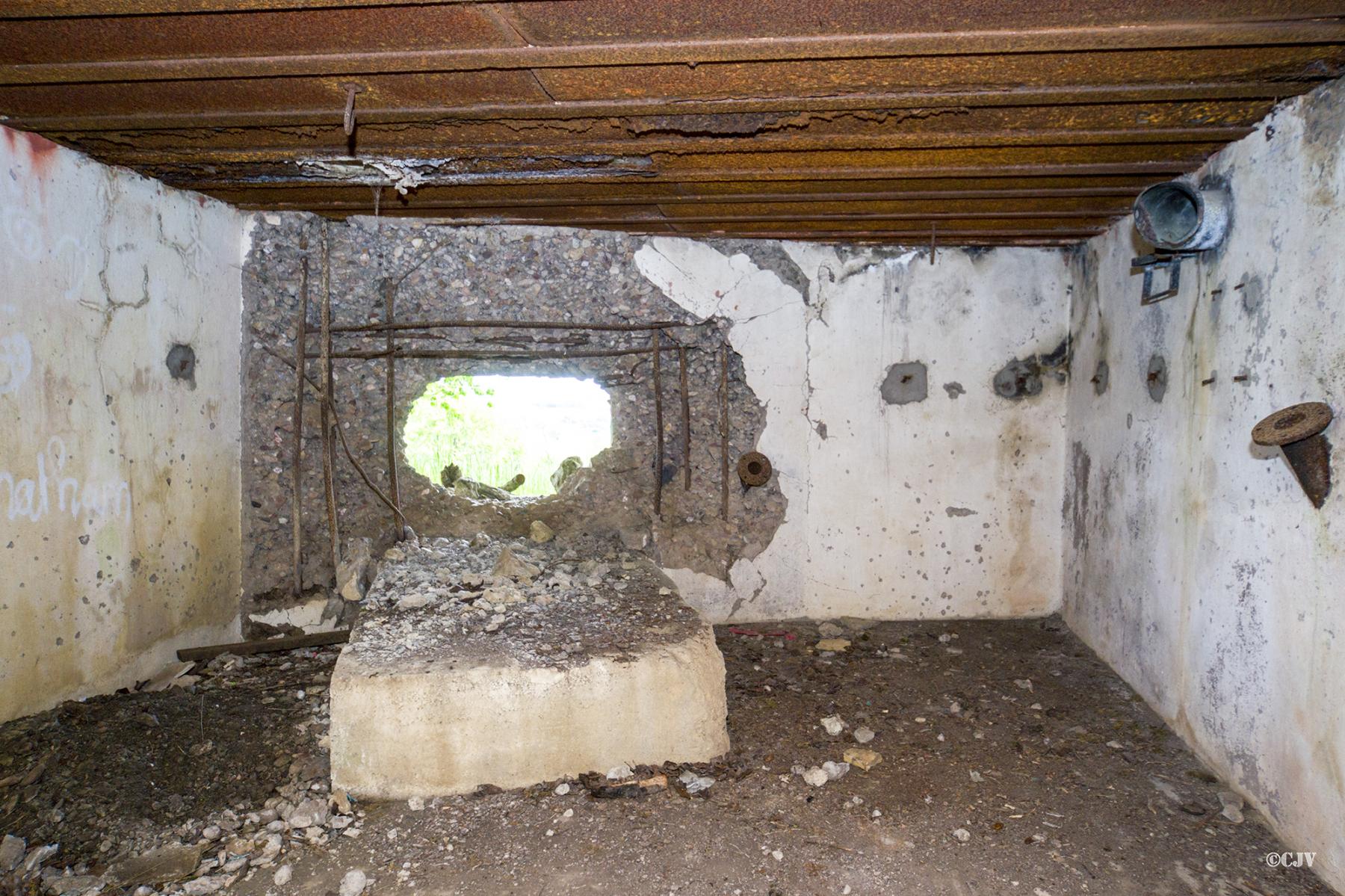 Ligne Maginot - GUISING 2 (AVANT POSTE) - (Blockhaus pour arme infanterie) -  - Lia VERMEULEN