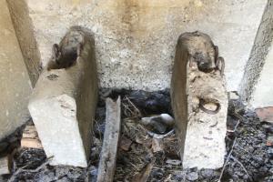 Ligne Maginot - MERRENBAND 2 - (Blockhaus pour canon) - Les socles pour le canon
On voit bien les évidements pour les roues du canon