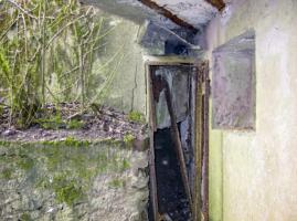 Ligne Maginot - MERRENRIED 6 - (Blockhaus pour arme infanterie) - Façade arrière
Niche à l'extérieur