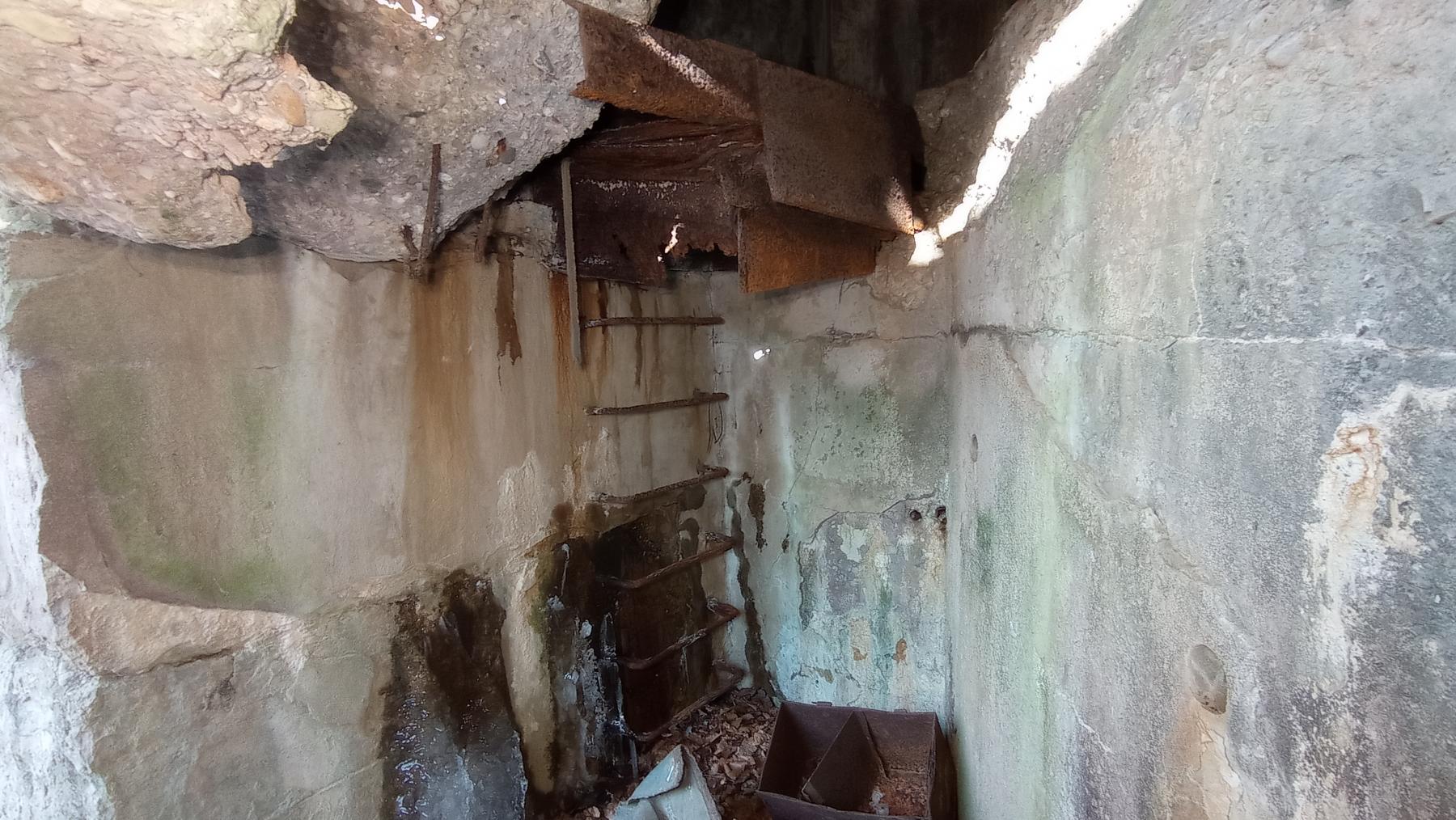 Ligne Maginot - HOCHWALD C2 - (Casemate d'infanterie) - L'issue de secours  - Baptiste GAUDIN