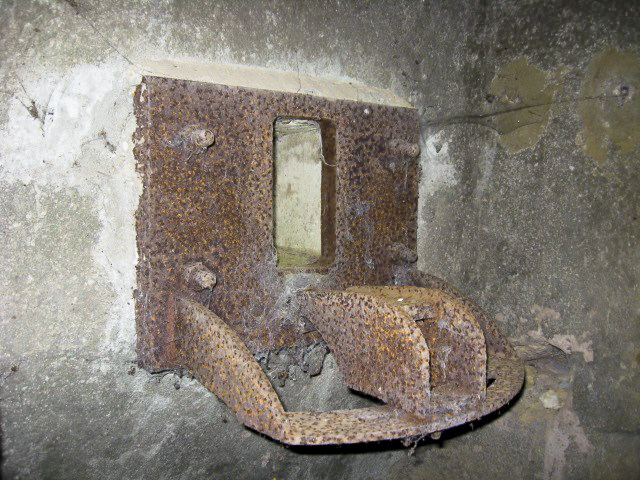 Ligne Maginot - MERRENBAND 1 - (Blockhaus pour arme infanterie) - Affût N pour mitrailleuse - Christian LENHARD