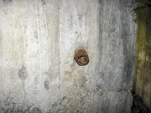 Ligne Maginot - MERRENRIED 2 - (Observatoire d'infanterie) - L'entrée du câble de téléphone - Christian LENHARD