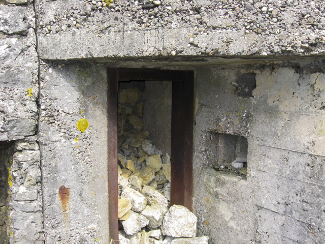 Ligne Maginot - MERRENRIED 1 - (Blockhaus pour canon) - L'entrée des hommes - Christian LENHARD