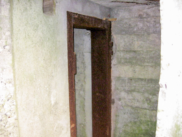 Ligne Maginot - MERRENRIED 6 - (Blockhaus pour arme infanterie) - L'entrée - Christian LENHARD