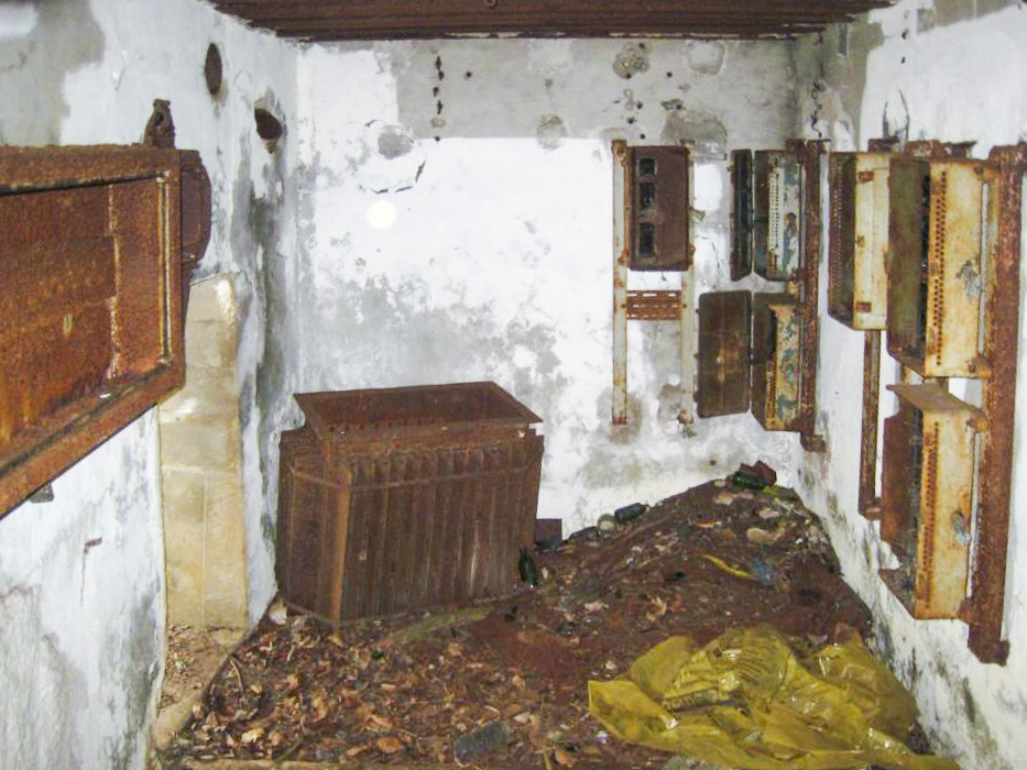 Ligne Maginot - CB318 - GINSKLOPP EST - (Blockhaus pour arme infanterie) -  - Pruzsina jerome
