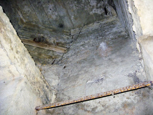 Ligne Maginot - OLFERDINGER 3 - (Blockhaus pour arme infanterie) - Le local - Christian LENHARD