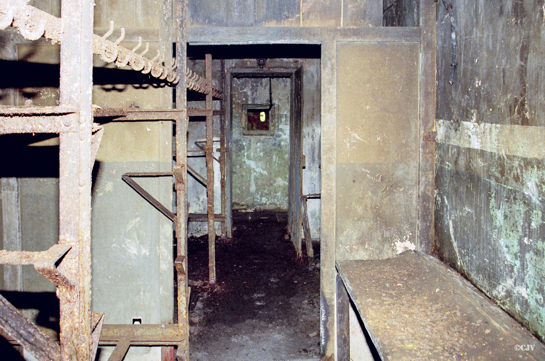 Ligne Maginot - ROHRBACH (2° CEC - 166° RIF) - (Abri) - Dortoir - Lia VERMEULEN