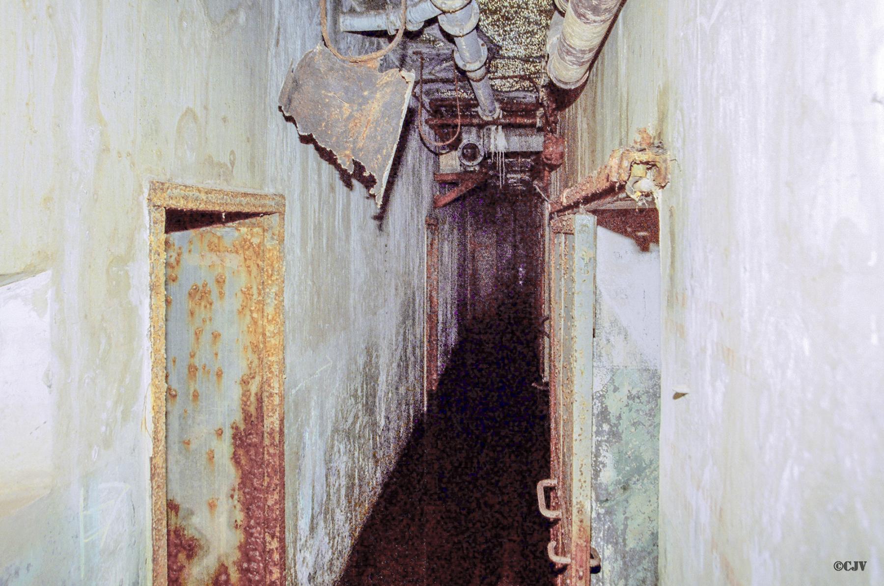 Ligne Maginot - ROHRBACH (2° CEC - 166° RIF) - (Abri) - Couloir - Lia VERMEULEN