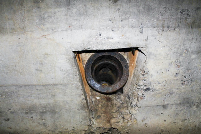 Ligne Maginot - SCHITTEFELD 1 - (Blockhaus pour arme infanterie) - L'évacuation des douilles - Christian LENHARD