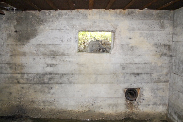 Ligne Maginot - SCHITTEFELD 1 - (Blockhaus pour arme infanterie) - Le créneau mitrailleuse - Christian LENHARD
