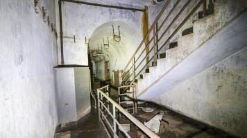 Ligne Maginot - FROHMUHL (PC DU QUARTIER KAPELLENHOF - II/153° RIF) - (Abri) - Coffre d'entrée Est
Le bas de la cage d'escalier