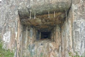 Ligne Maginot - SAINT ROCH (SHR) - (Ouvrage d'artillerie) - Bloc 4
L'un des créneaux pour JM vu de l'extérieur