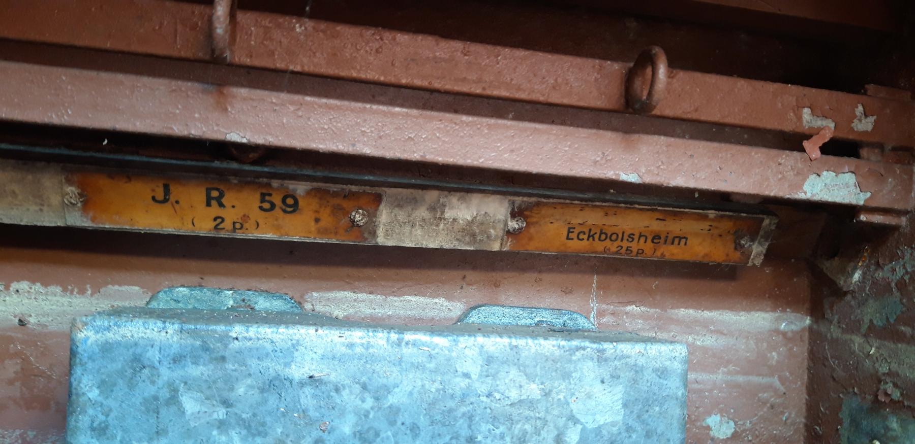 Ligne Maginot - M3 - (Chambre de coupure) - Le répartiteur
Marquages allemands initiaux - Frédéric Voegel
