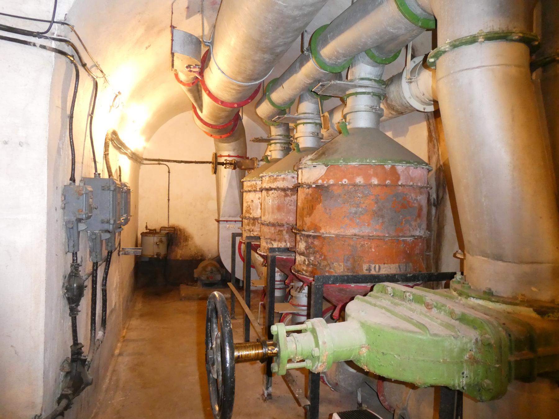 Ligne Maginot - SAINT ROCH (SHR) - (Ouvrage d'artillerie) - Salle de neutralisation - ELLENA - CUNY
