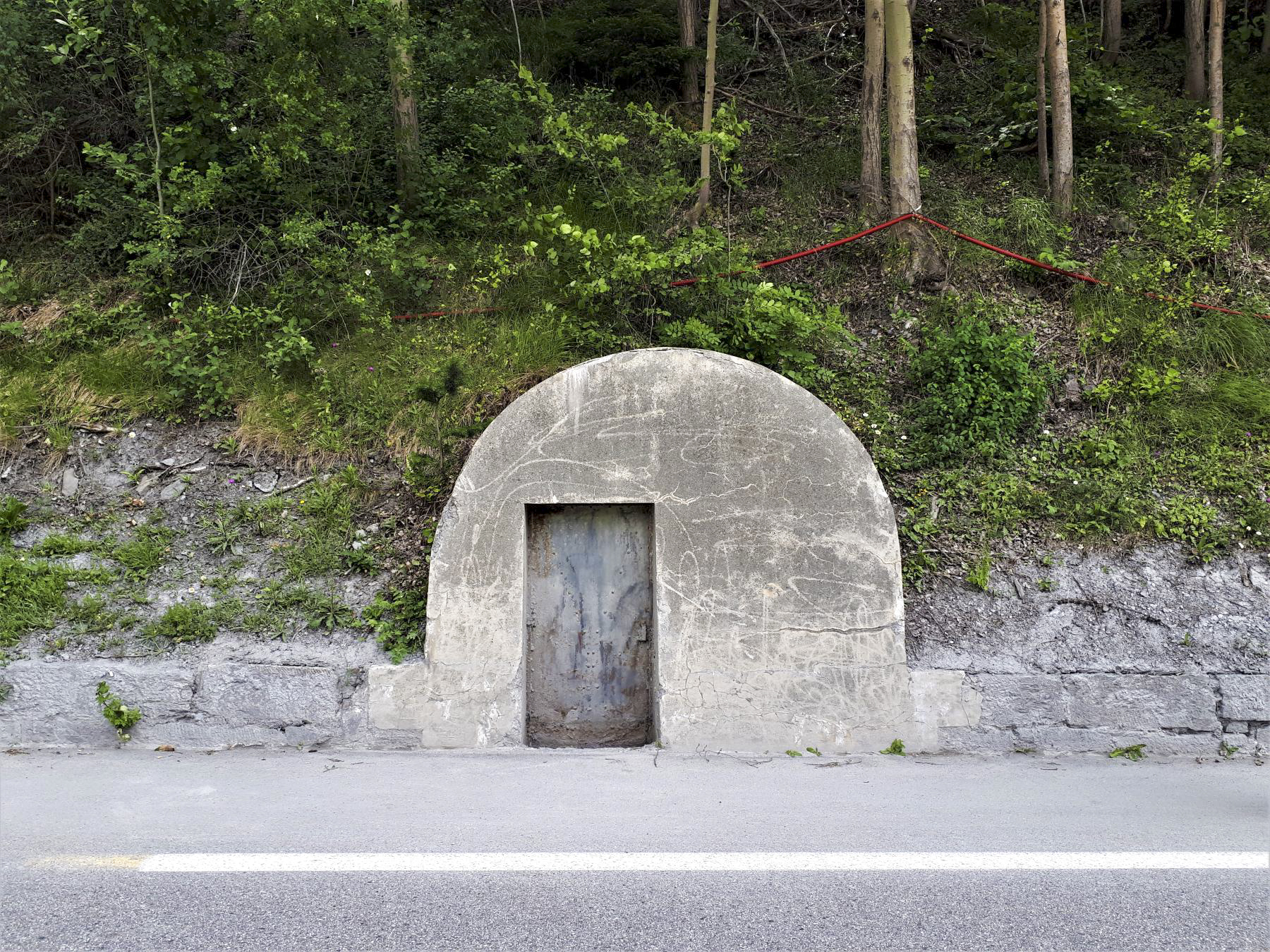 Ligne Maginot - 10 - HAUTES MURAILLES -LSGD - (Chambre de coupure) - L'entrée de plain-pied - Gregory Fuchs