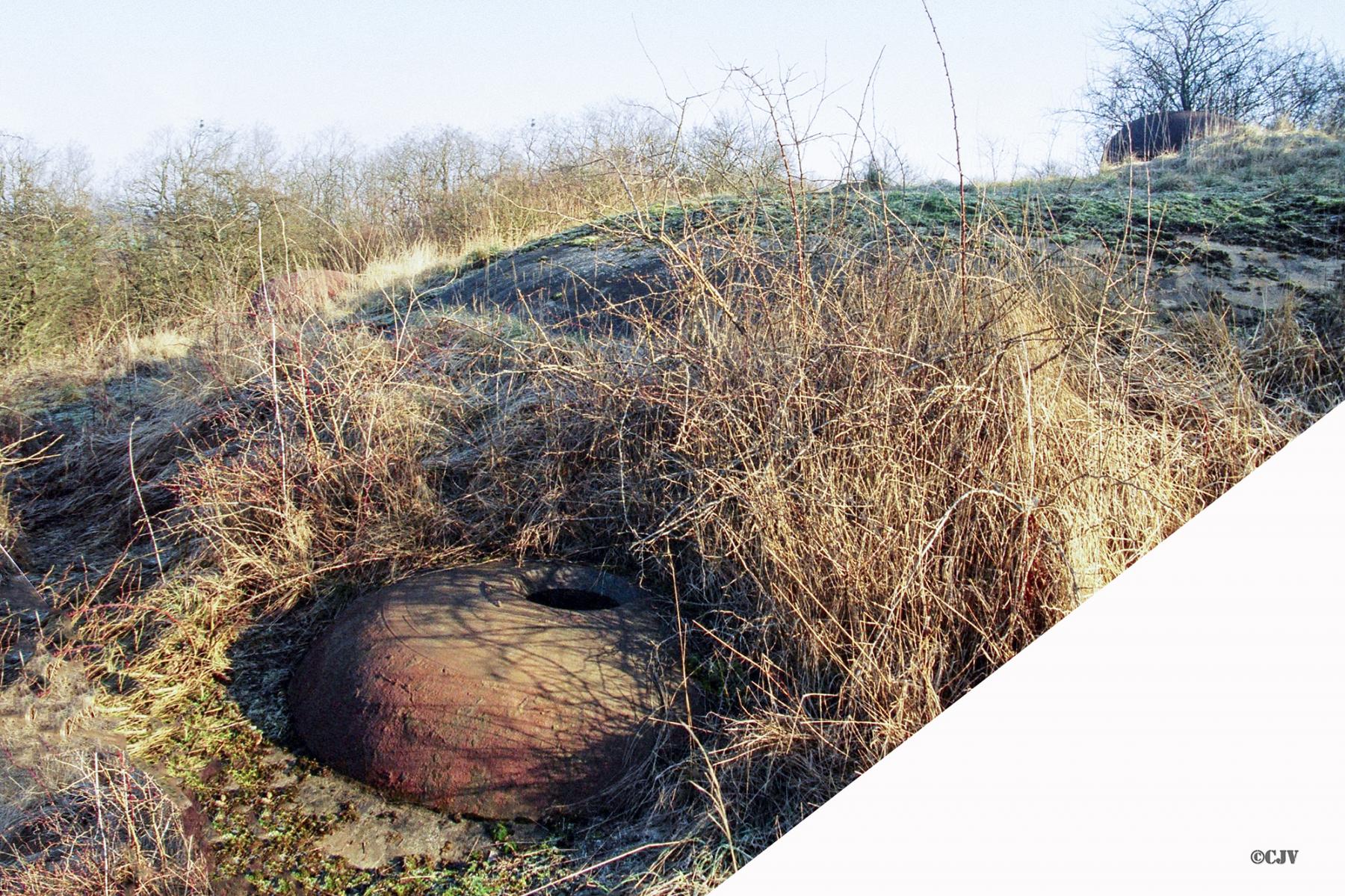 Ligne Maginot - BOVENBERG - A27 - (Ouvrage d'infanterie) - Bloc 2
Cloche LG - Lia VERMEULEN