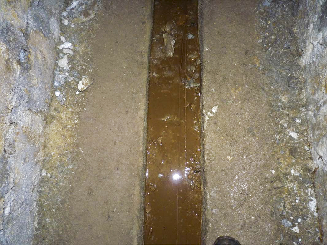 Ligne Maginot - BOVENBERG - A27 - (Ouvrage d'infanterie) - Rigole d'exhaure dans l'égout - Aditus