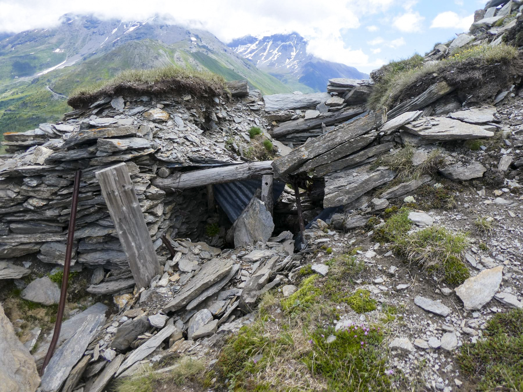 Ligne Maginot - TURRA EST 2 - (Blockhaus pour arme infanterie) - Le blockhaus effondré - ELLENA - CUNY